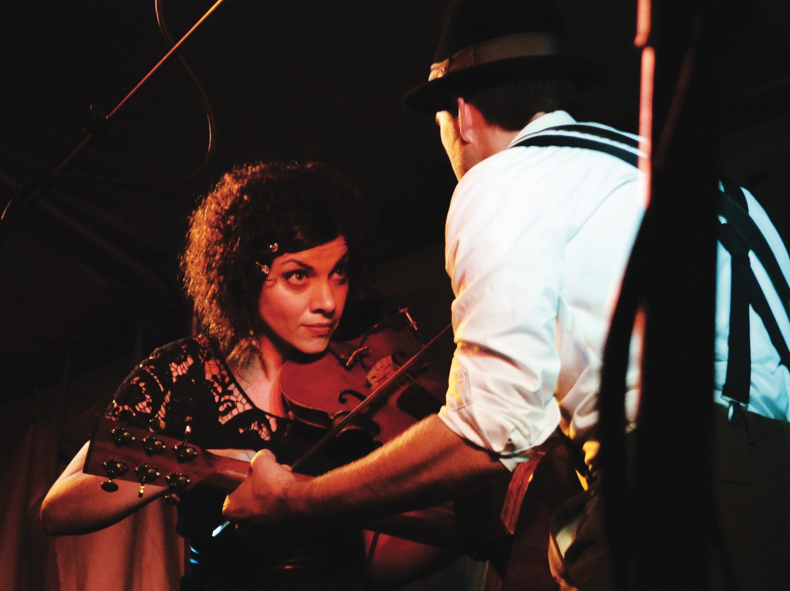 North Shore Point House Concerts, Carrie Rodriquez