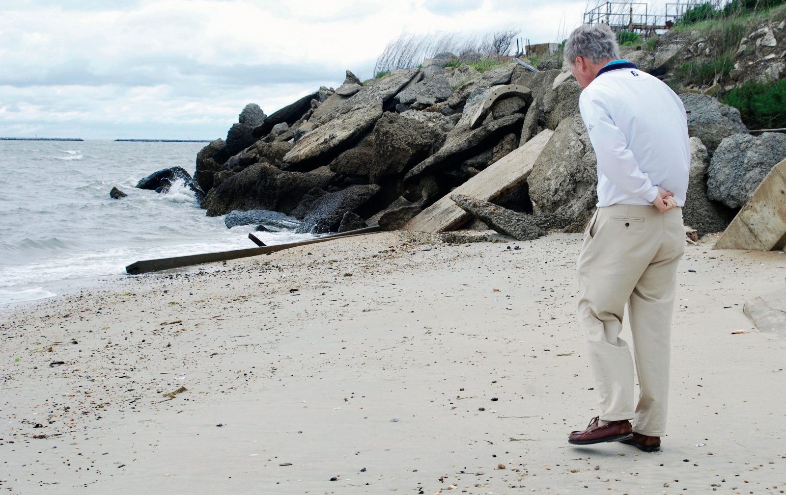 Sea glass Searching with Ray LaMotte on the Eastern Shore, Virginia